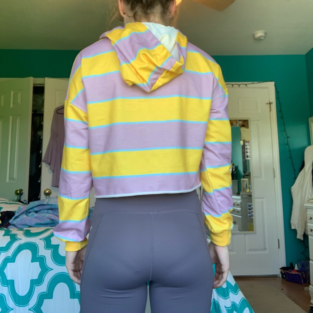Cropped Striped Pullover